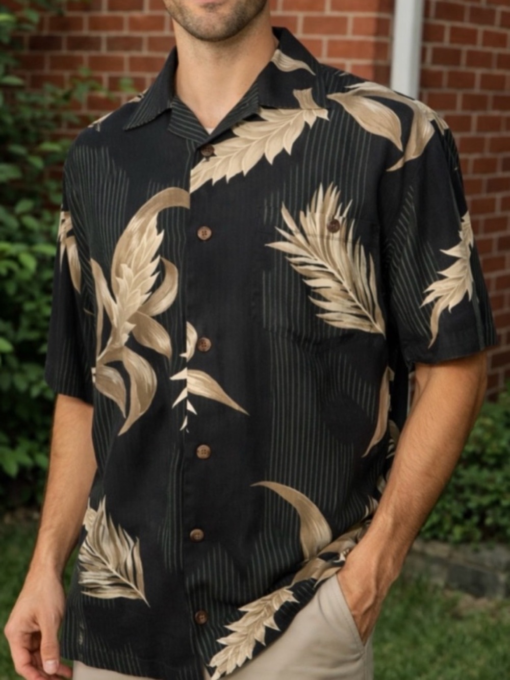 Bamboo Cay *100% Silk* Black/Gold Floral Hawaiian Button-Down Beach Shirt Large